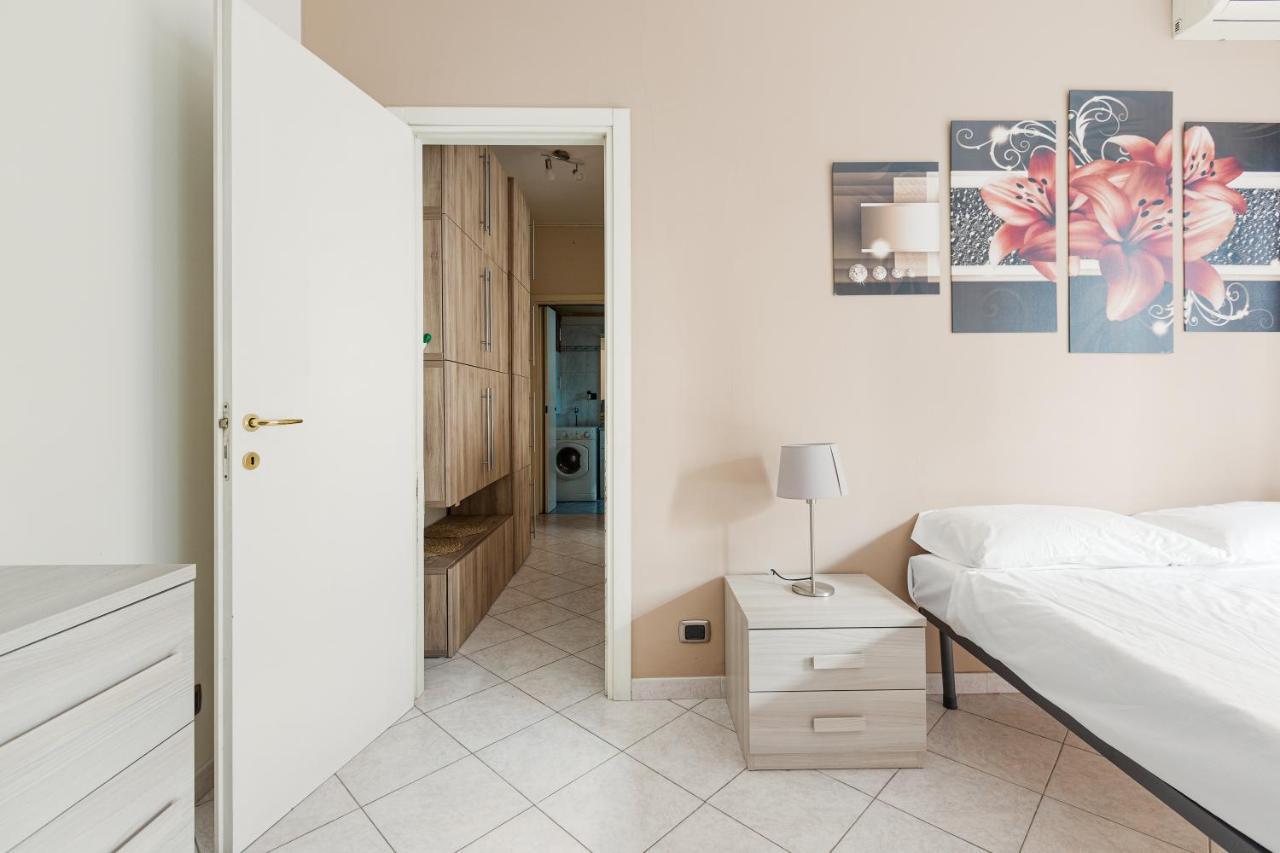 Apartamento Udine M2 Balcony Apt Milán Exterior foto